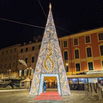 Luminarie Quarantelli Strutture da terra